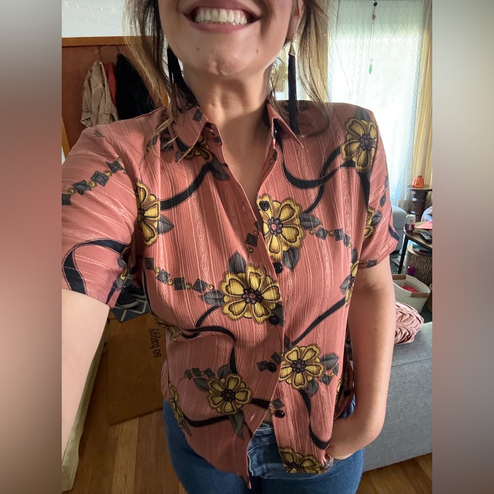 Vintage Mauve And Yellow Floral Button-Up Blouse 🌿 - Picture 8 of 8